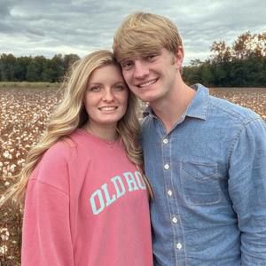 Meet your Posher, Della